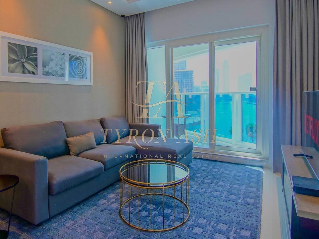 Luxury Canal View 1-Bedroom Apartment with Stunning Pool View on Short-Term Rental