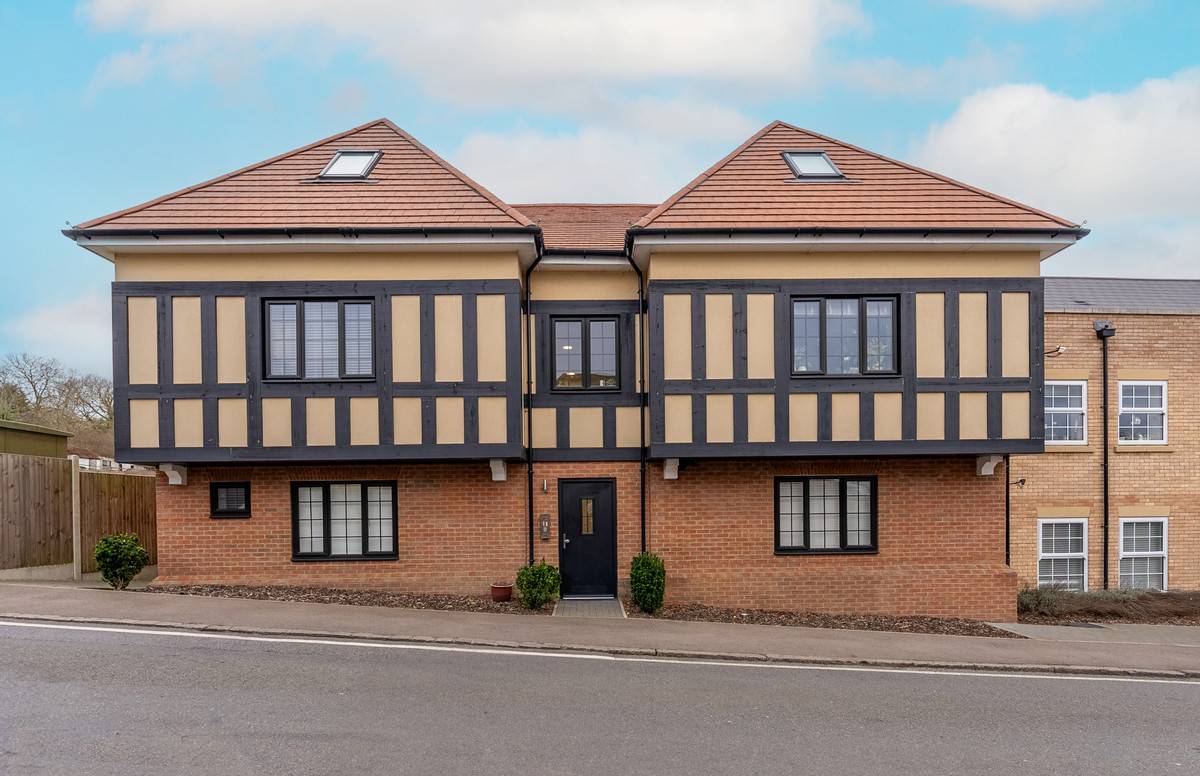 Chestnut Mews, Theydon Bois, CM16