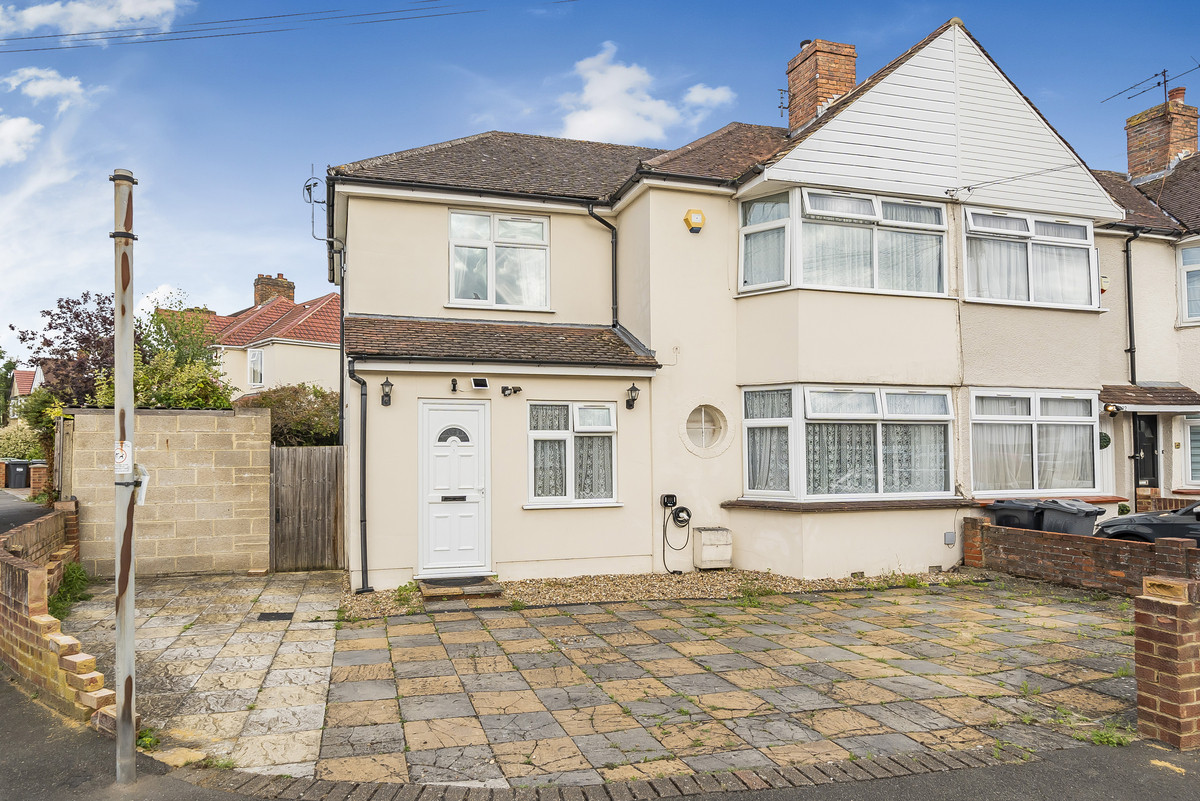 Fernside Avenue, Feltham, TW13