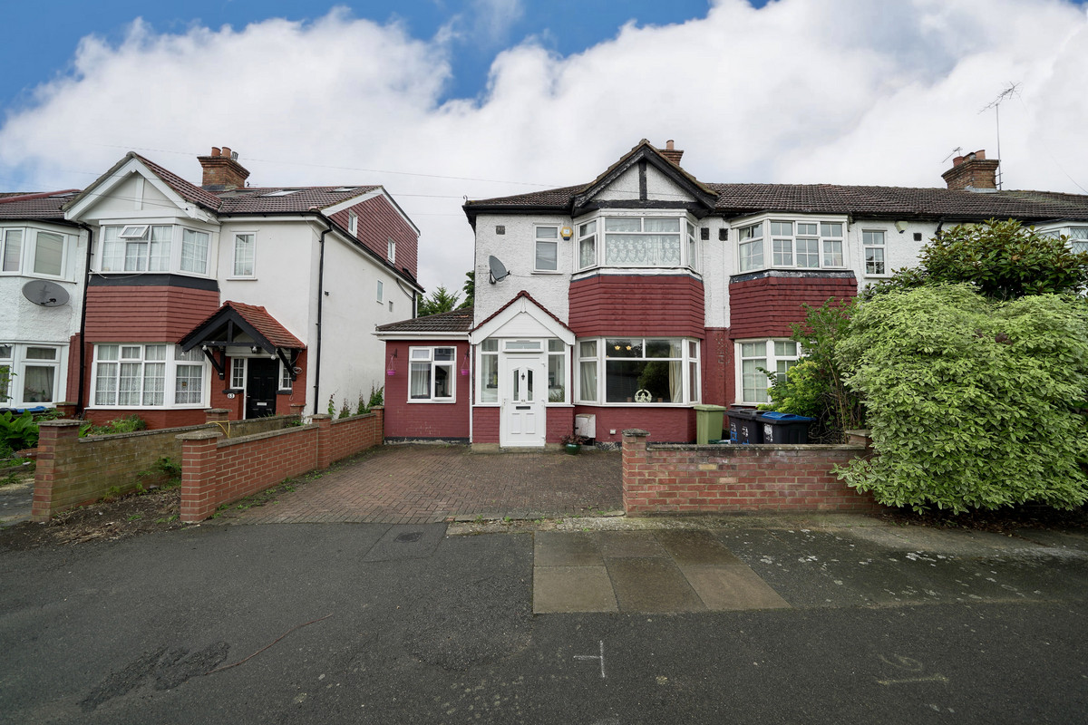 Cobham Avenue, New Malden, KT3