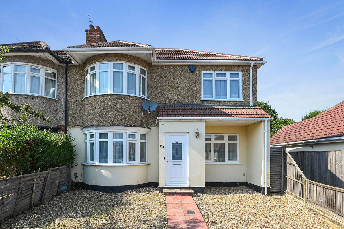 Linden Avenue, Ruislip, HA4