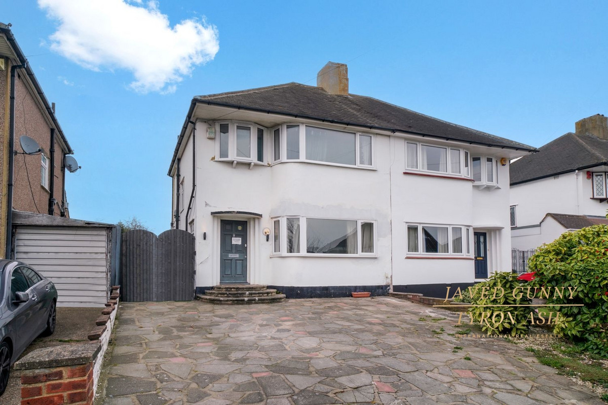 Woolacombe Road, London, SE3