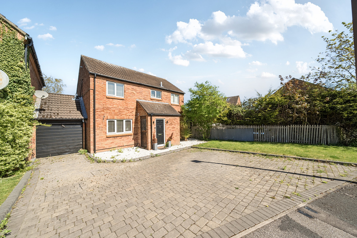 Broadpiece, Milton Keynes, MK15