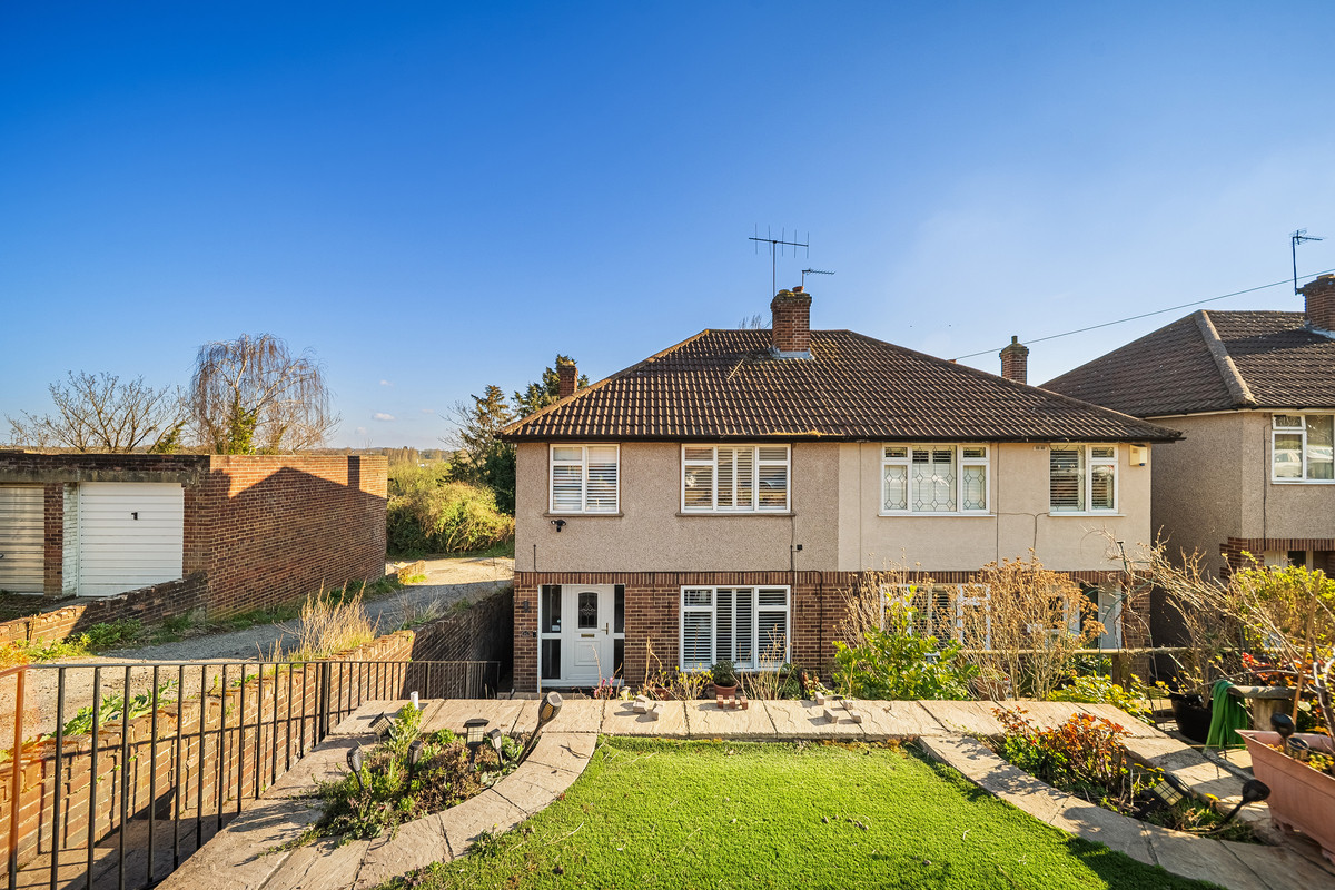 Broom Mead, Bexleyheath, DA6