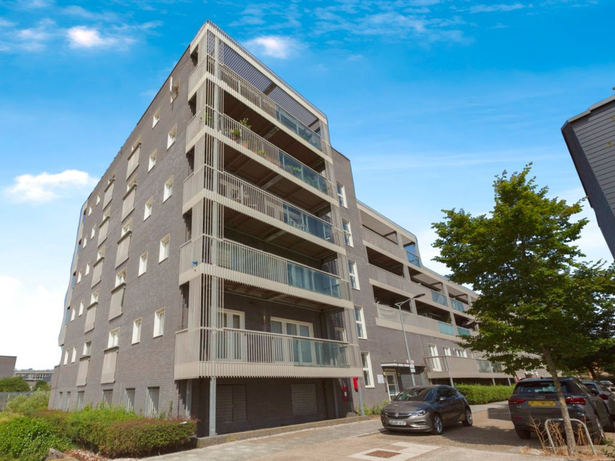 Harlequin Close, Barking, IG11