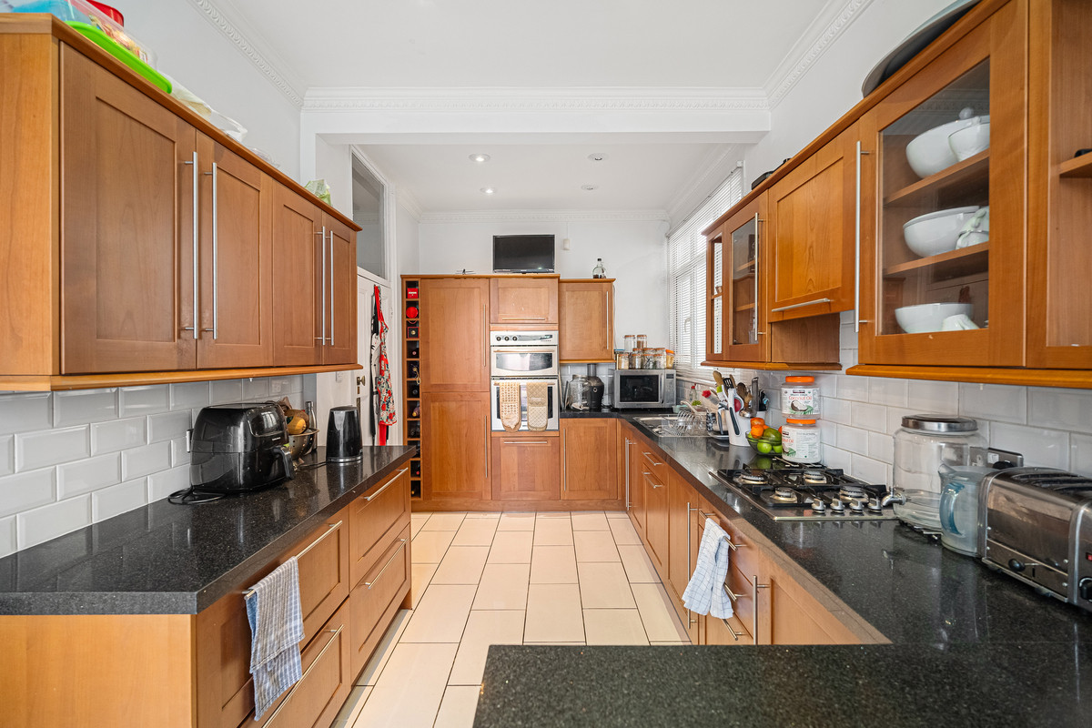 Warwick Road, Thornton Heath, CR7