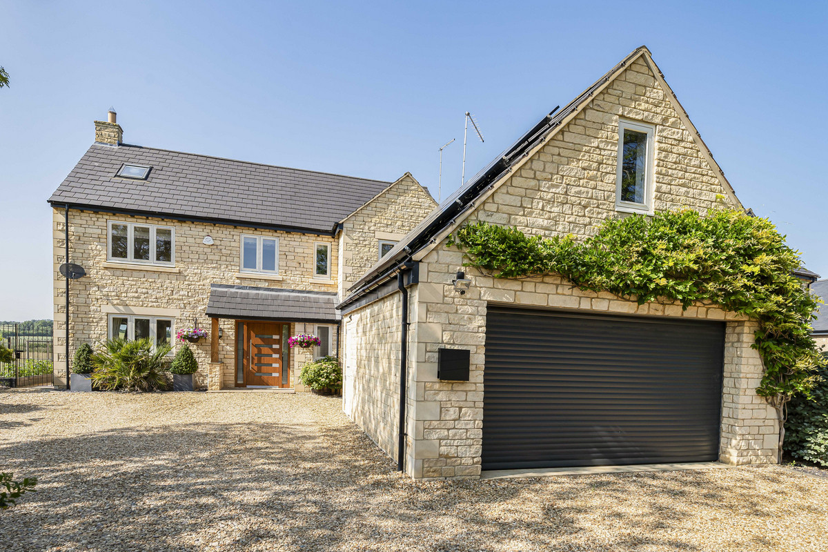 Cross Lane, Aldwincle, NN14