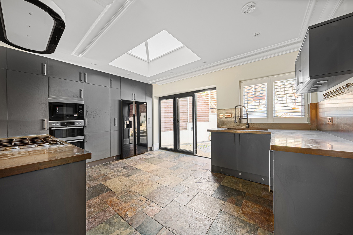 Ankerdine Crescent, London, SE18
