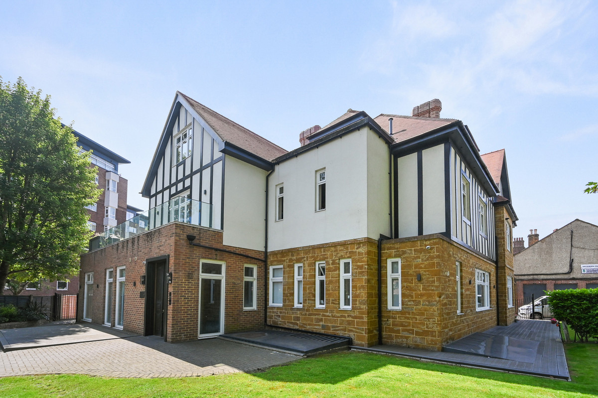 Brampton Grove, London, NW4