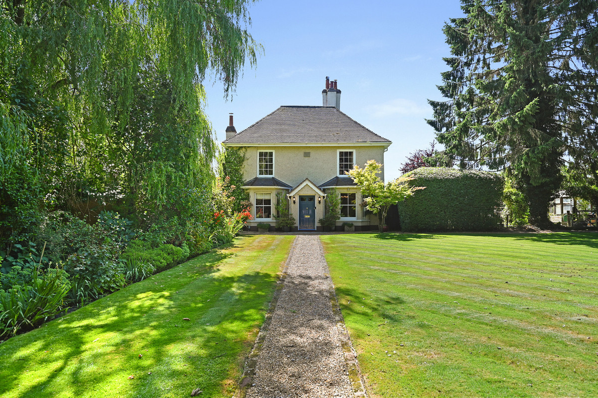 Henley Park, Guildford, GU3
