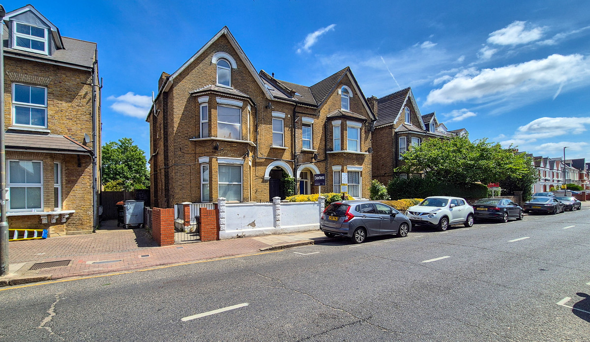 Longley Road, London, SW17