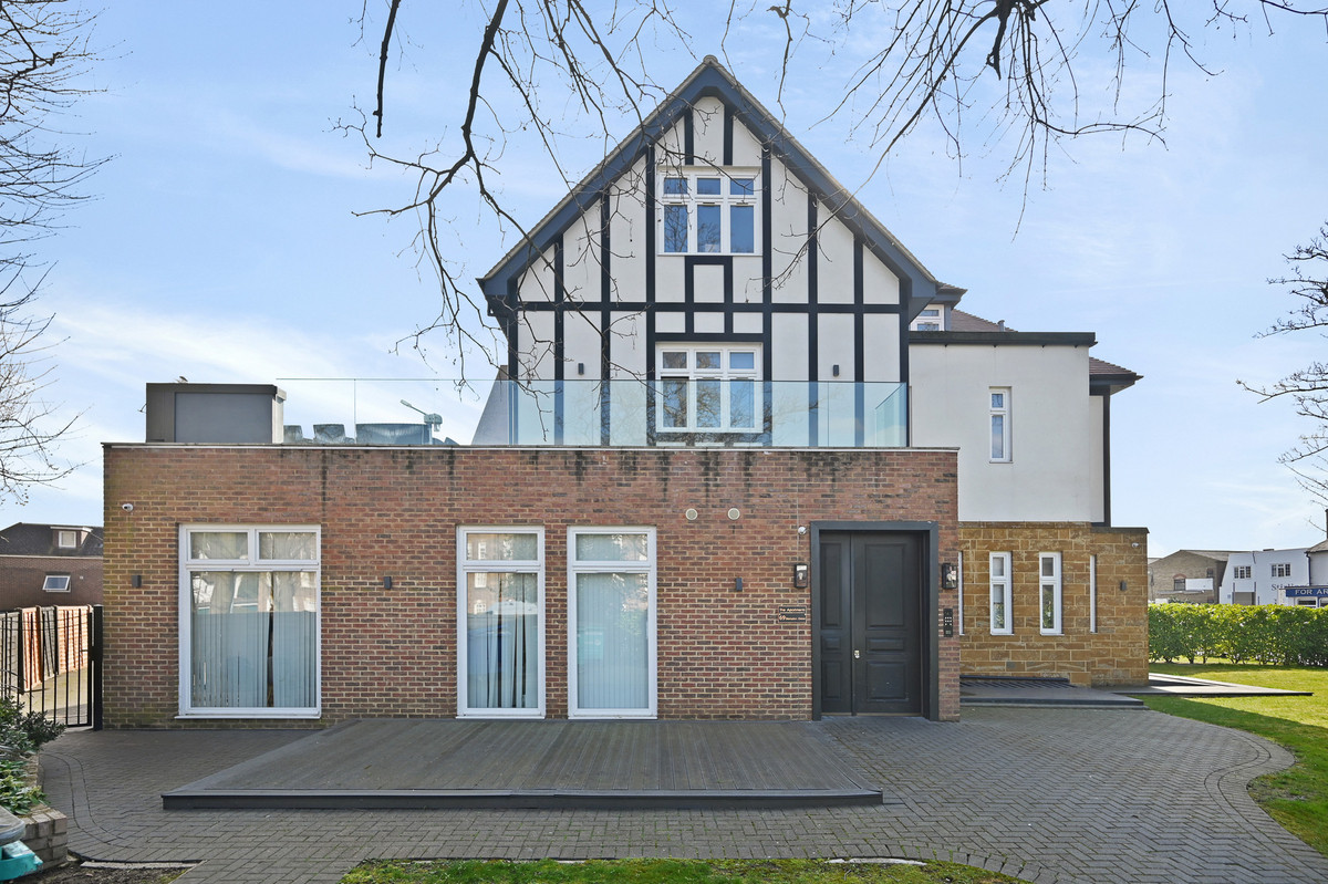 Brampton Grove, London, NW4