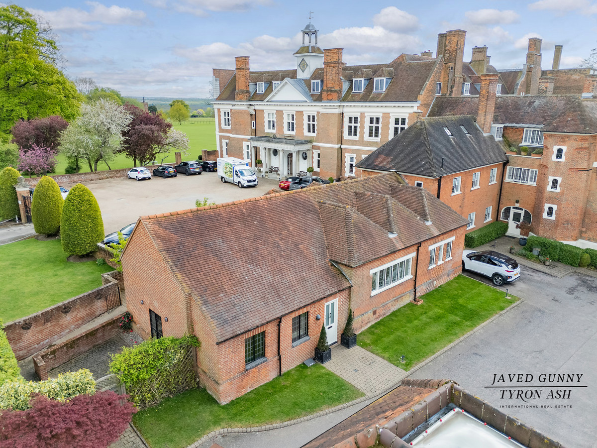 Hill Hall, Epping, CM16