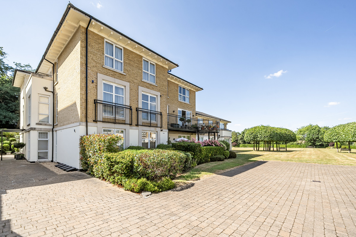 St. Vincents Lane, London, NW7