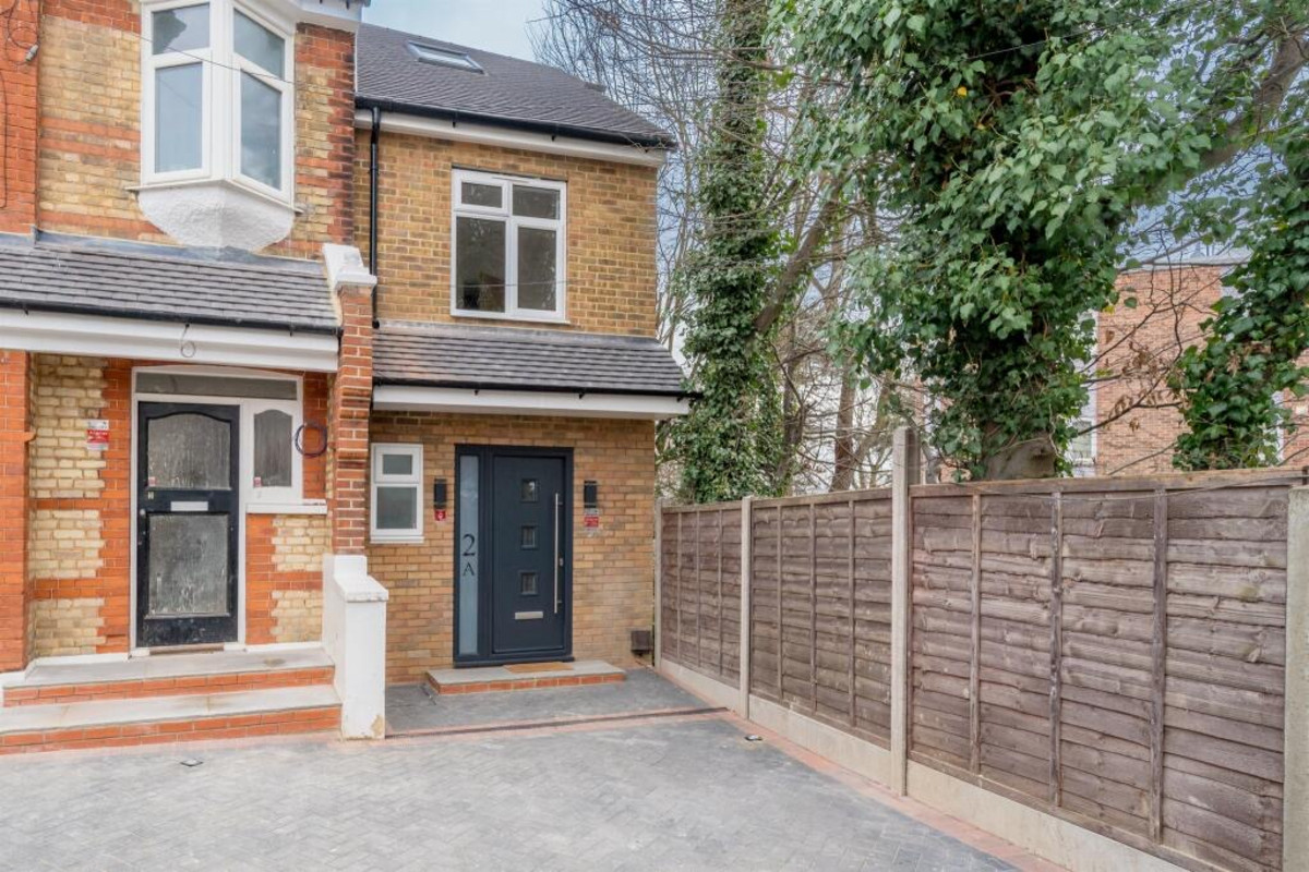 Brunswick Grove, London, N11