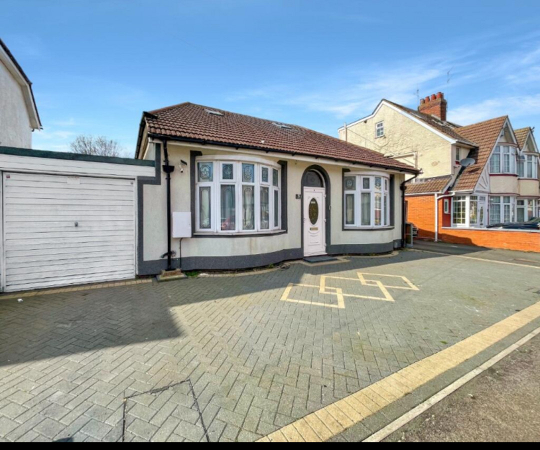 Arundel Road, Luton, LU4