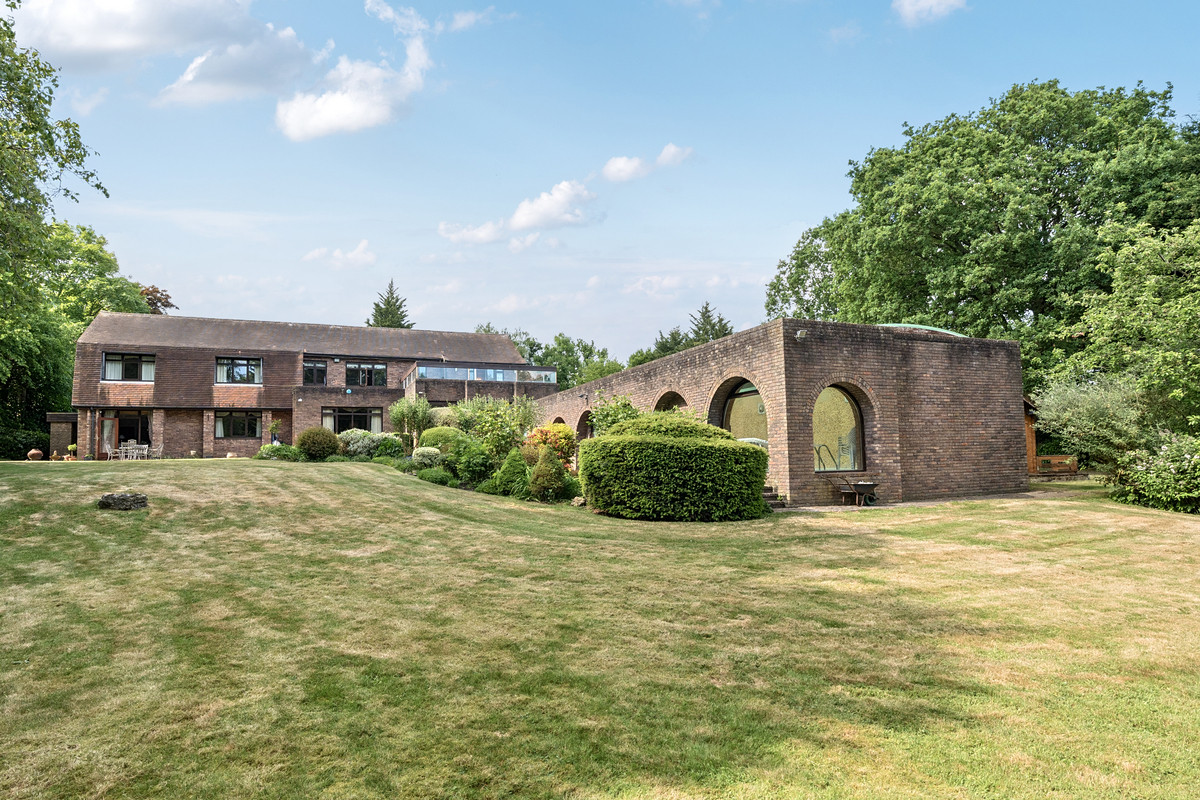 Totteridge Common, London, N20