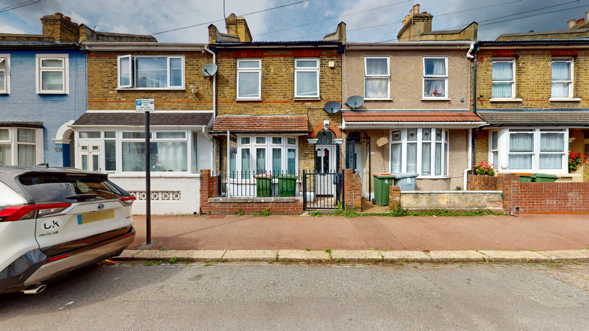 Avenons Road, London, E13