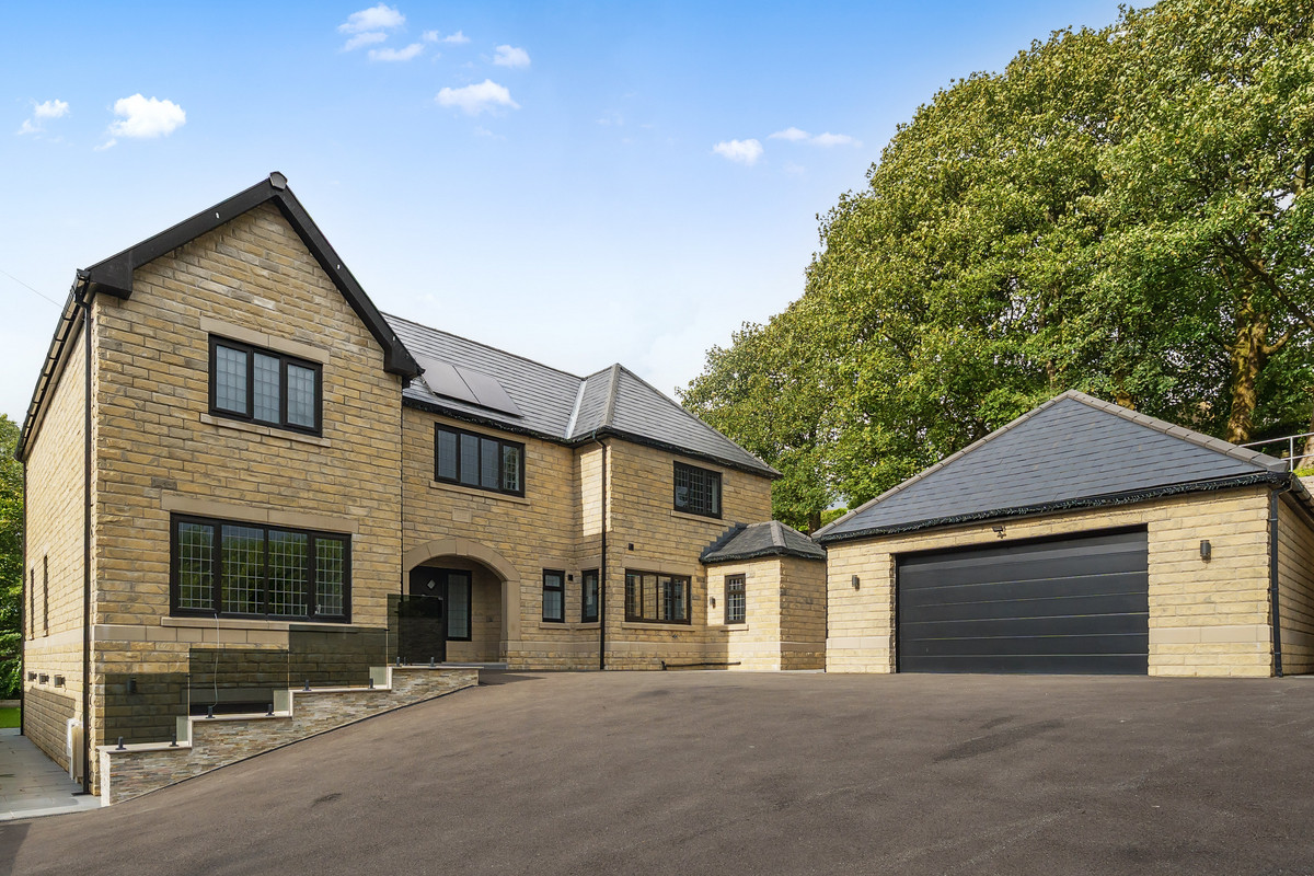 Highfield Park, Rossendale, BB4