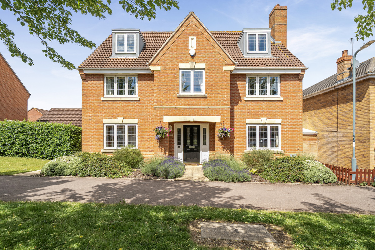 Wickstead Avenue, Milton Keynes, MK8