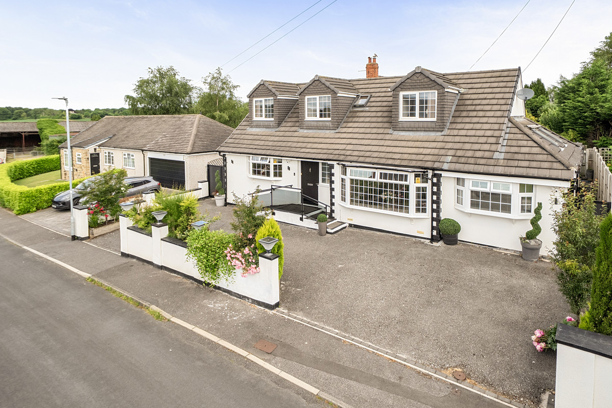 Greystones Close, Leeds, LS25
