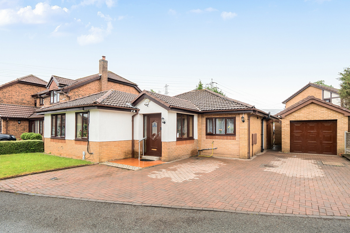 Berkeley Crescent, Manchester, M26