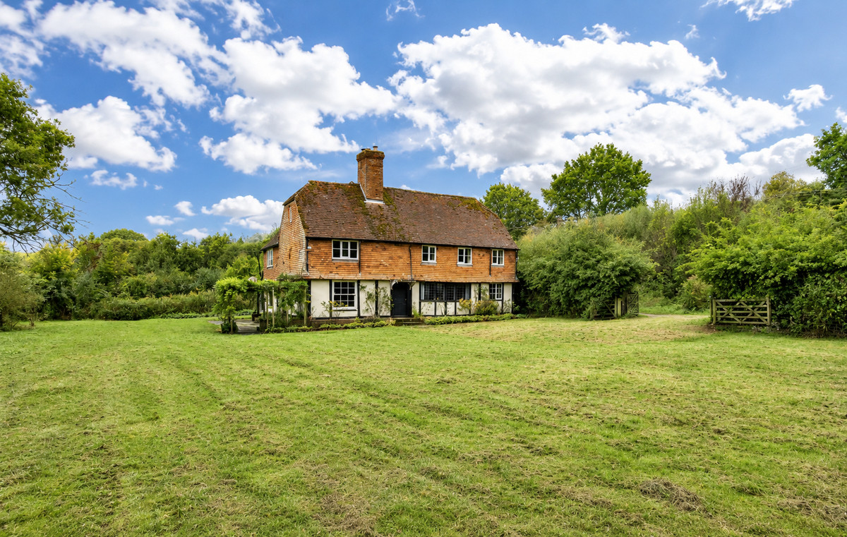 Bedgebury Road, Cranbrook, TN17