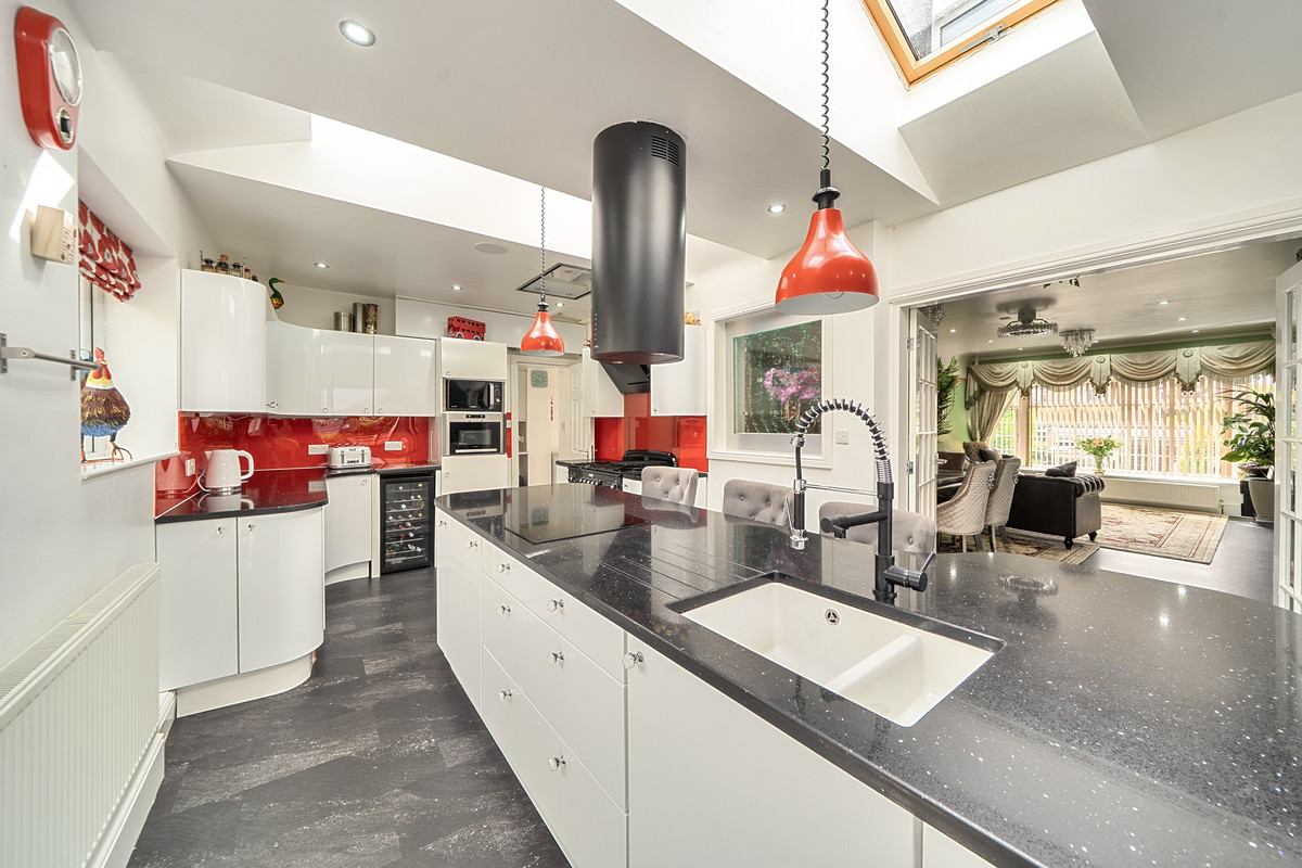 Greystones Close, Leeds, LS25