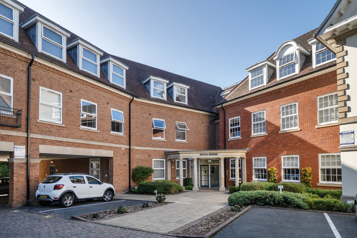 Homer Road, Solihull, B91